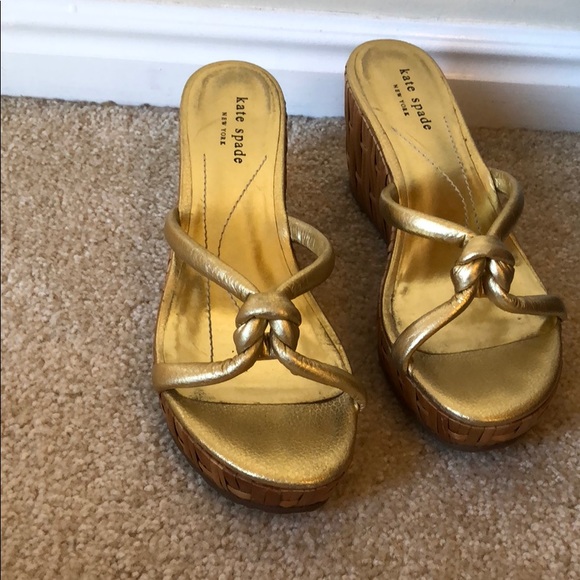 Gold Knot Wedges - Picture 1 of 4
